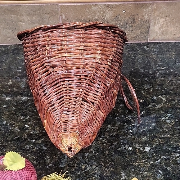Cornucopia Wicker Realistic Faux Vegetables Fruit  Centerpiece Horn of Plenty - Picture 10 of 12